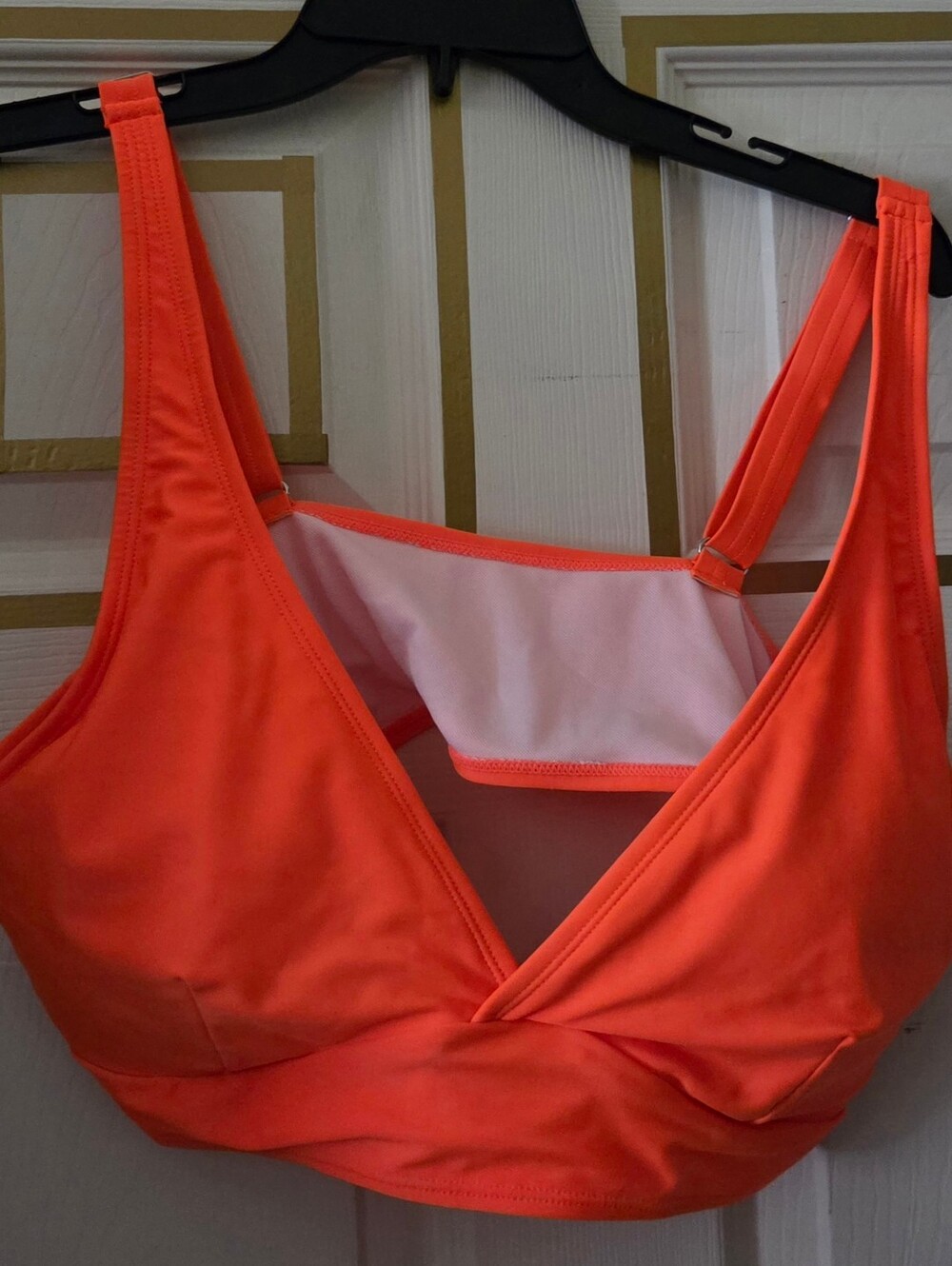 Women’s Sports Bra